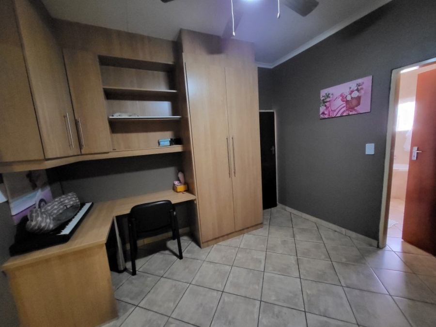To Let 3 Bedroom Property for Rent in Brits North West